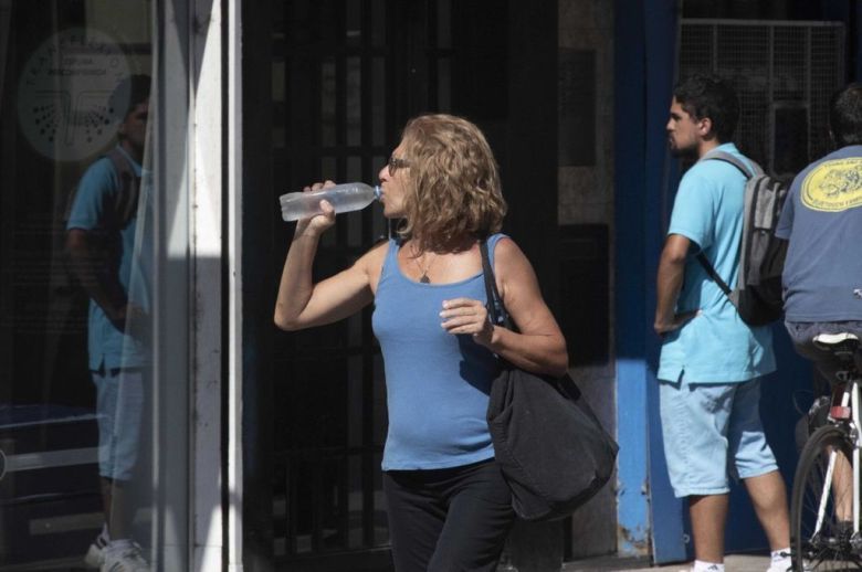 Recomiendan extremar cuidados para evitar golpes de calor