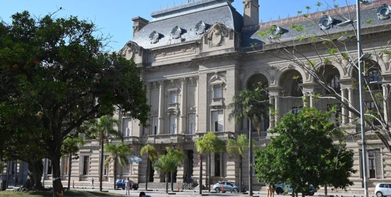 Santa Fe: la Nación volvió a demorar el envío de fondos federales a la provincia