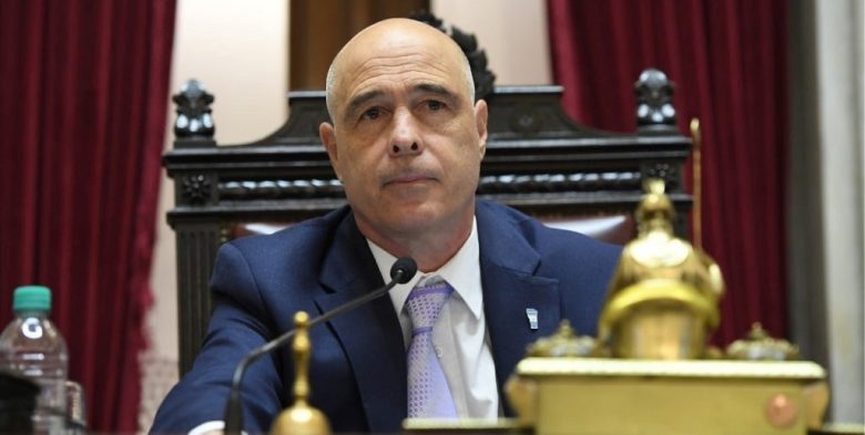 El presidente provisional del Senado reimpulsará cambios en las licencias por enfermedad de la reforma laboral