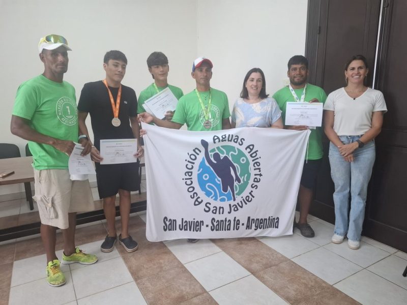 San Javier reconoció a nadadores por su gran actuación