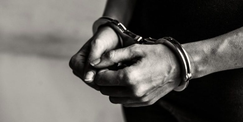 Imputaron en Coronda a un hombre por intentar prender fuego al hijo de su pareja en 2021