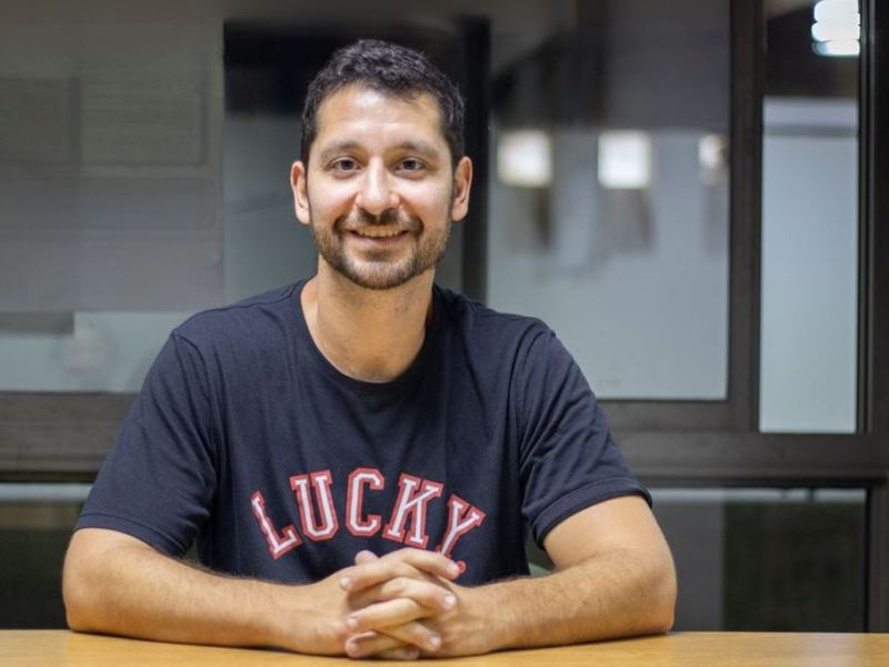 Docente paranaense expondrá en México sobre ciencia y sectores populares