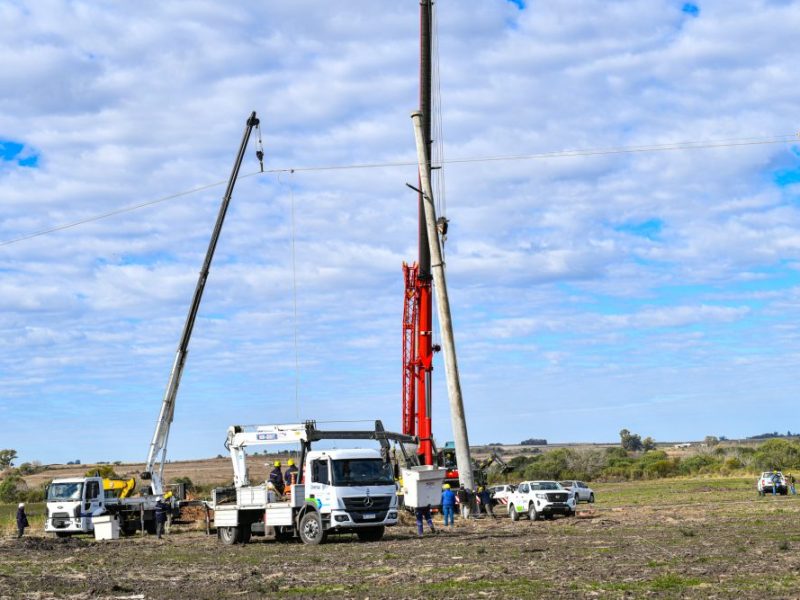 Enersa: obra en línea de media tensión beneficia a usuarios y producción en Villa Elisa