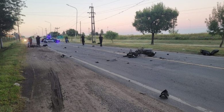 Accidente fatal en Ruta 11: dos motociclistas muertos y un herido grave