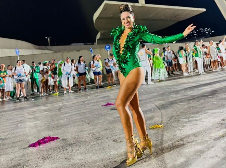 Una santafesina brilla en el Carnaval de Río de Janeiro