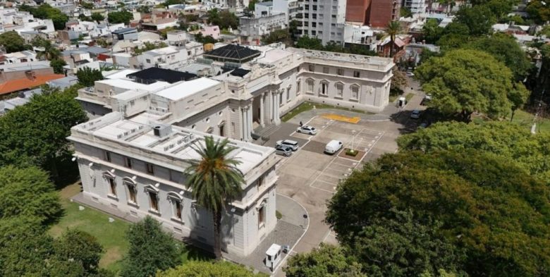 Aprobaron la ley impulsada por el Ejecutivo para actualizar las jubilaciones santafesinas en 30 días