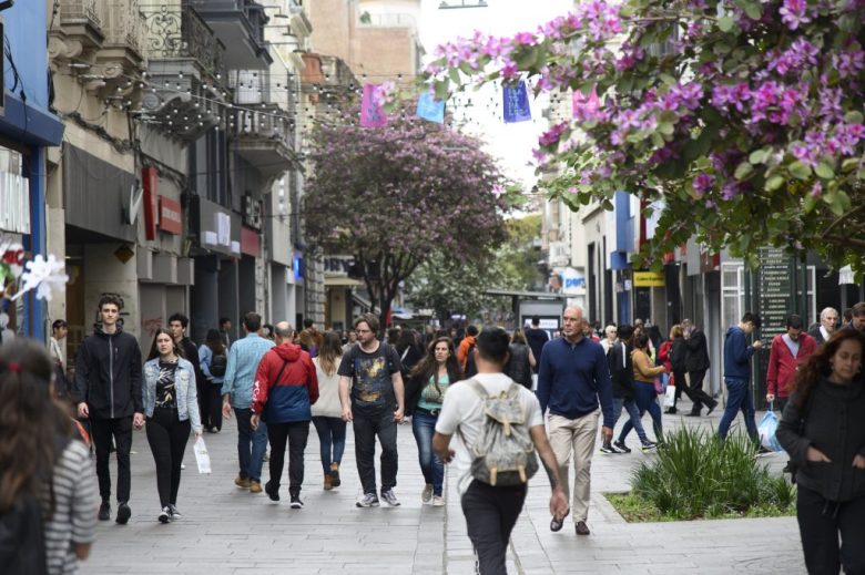 El costo de vida se acelera en Rosario por encima del país: subas en alimentos y alquileres