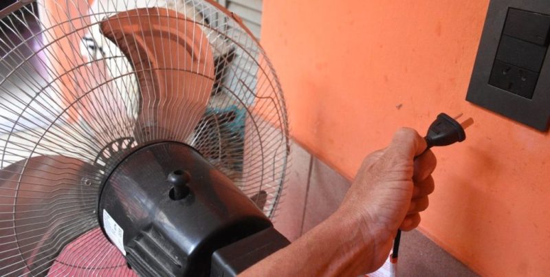 En hogares santafesinos, el consumo de luz bajó casi 10% en dos años