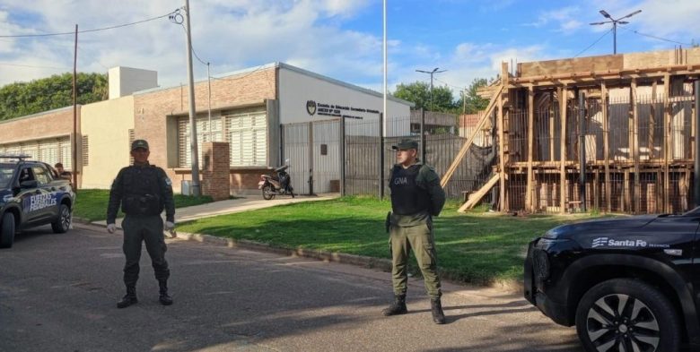 Allanamiento en Puerto General San Martín: desbaratan un kiosco de droga frente a una escuela
