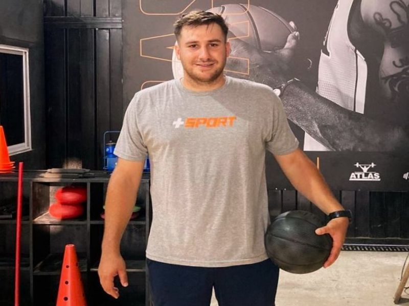Los fundamentos del básquetbol también se aprenden en el gimnasio