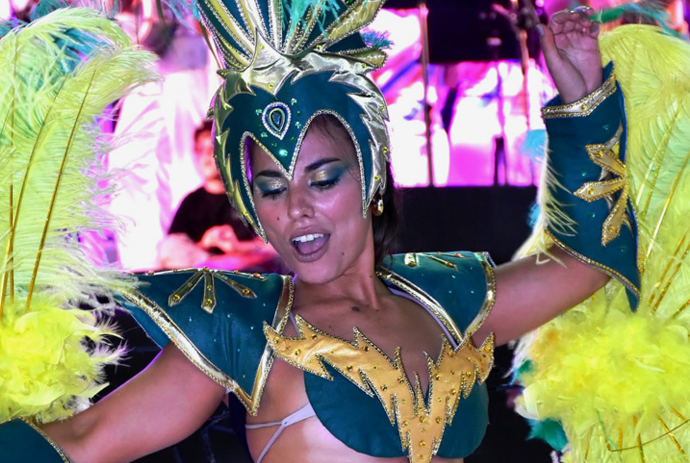 Más de 4.000 personas disfrutaron de la primera noche de los Carnavales en Sastre