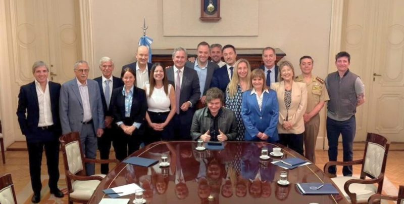 Milei acelera la estrategia parlamentaria para cerrar extraordinarias con reformas y alinear su mensaje del 1° de marzo