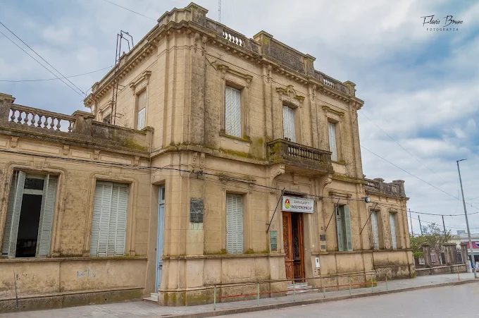 Entre Ríos licitará la puesta en valor de la Escuela N° 1 Independencia de Diamante