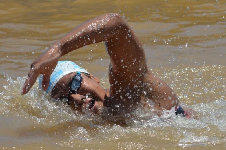 Tras 38 años, volvió con éxito la Maratón Acuática Paraná-Santa Fe