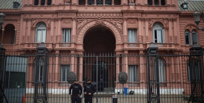 Casa Rosada divide a los gobernadores para avanzar con la reforma laboral y la baja fiscal