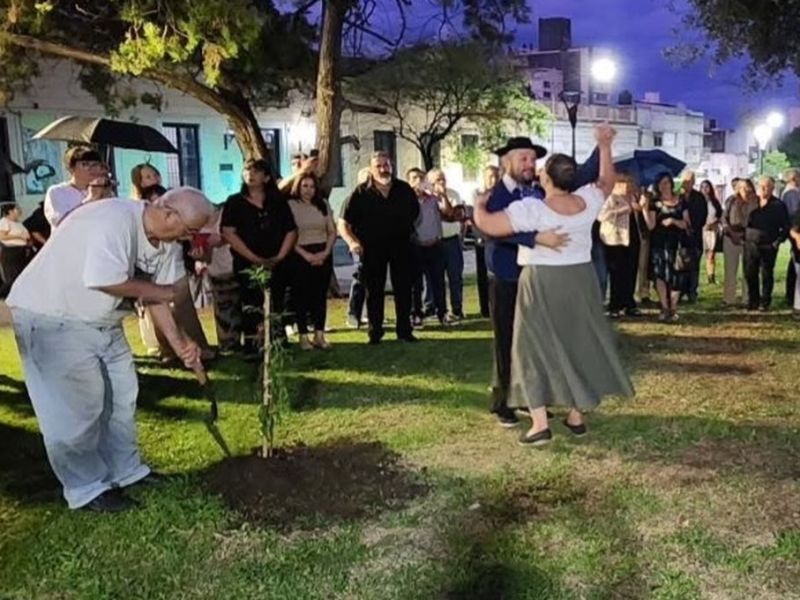 Se conmemoró a Linares Cardozo a 30 años de su fallecimiento