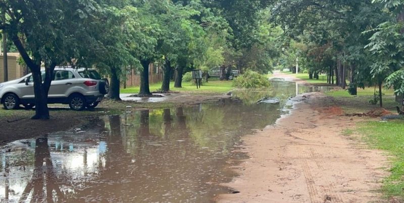 En la costa de Santa Fe: calles anegadas y reclamo vecinal por la falta de infraestructura tras las lluvias