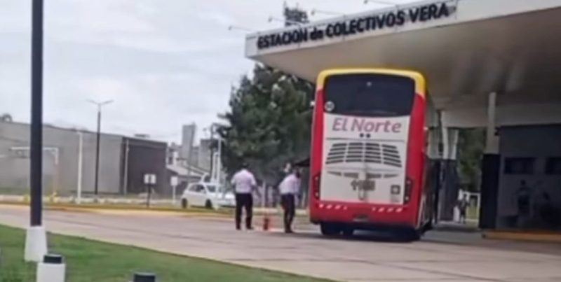Vera: choferes de colectivo controlaron principio de incendio y evitaron daños mayores
