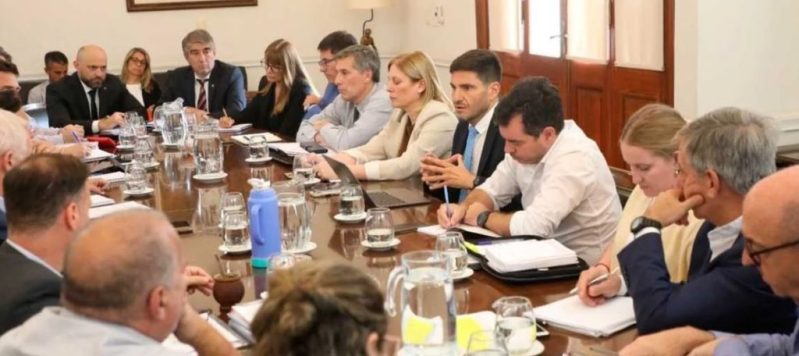 Pullaro se reunió con referentes de Unidos, tras el conflicto policial