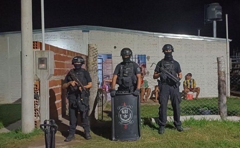 San Javier: la PDI detuvo a 15 personas en once allanamientos