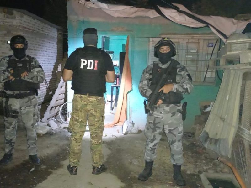 San Justo: diez detenidos, secuestro de drogas, armas y dinero