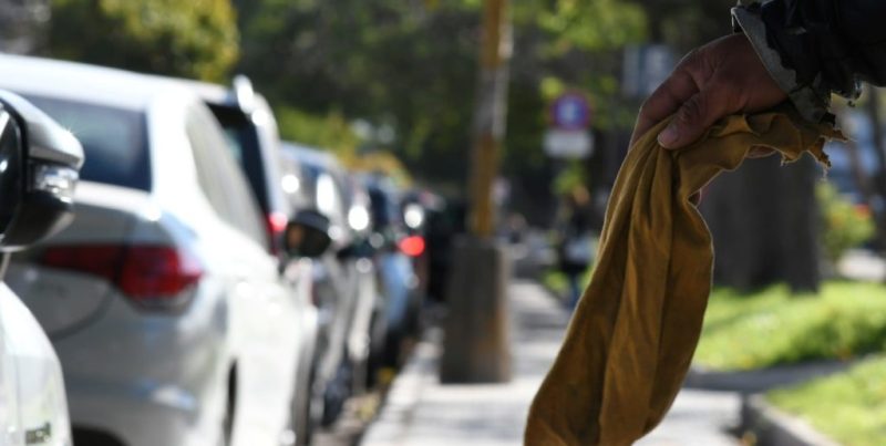 Santa Fe: el proyecto para prohibir cuidacoches genera amplio debate