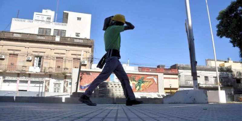 INDEC: la industria acumula su séptima caída consecutiva y la construcción registra un modesto repunte al inicio de 2024