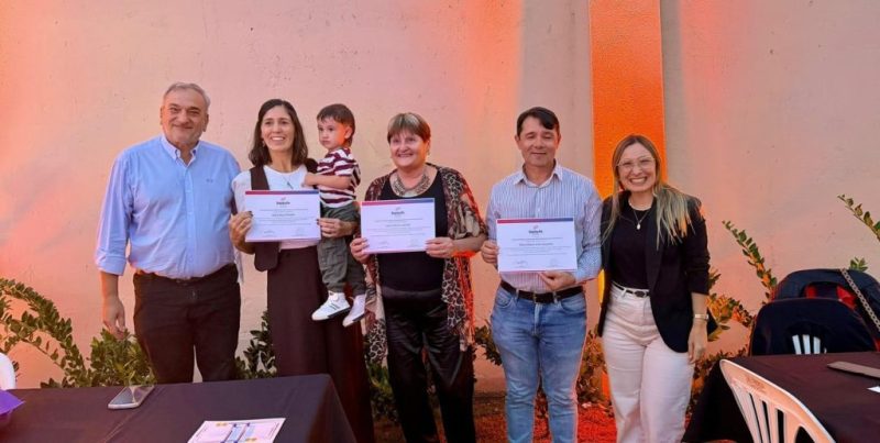 Calvo participó en Santa Fe de la presentación de la antología «Santafesinas que inspiran»