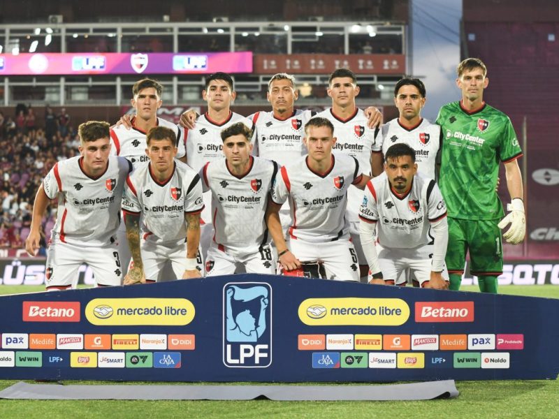 Newell’s siempre puede estar peor: fue humillado por Lanús y renunció Sensini