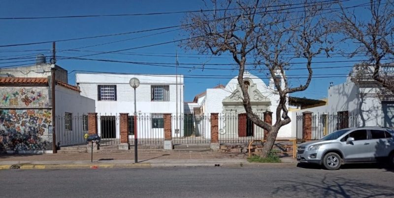 Un niño de 9 años atacó con una tijera a su maestra en una escuela de la ciudad de Santa Fe