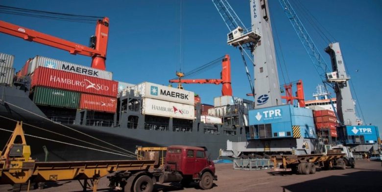 Argentina suma 27 meses de superávit comercial, según Indec