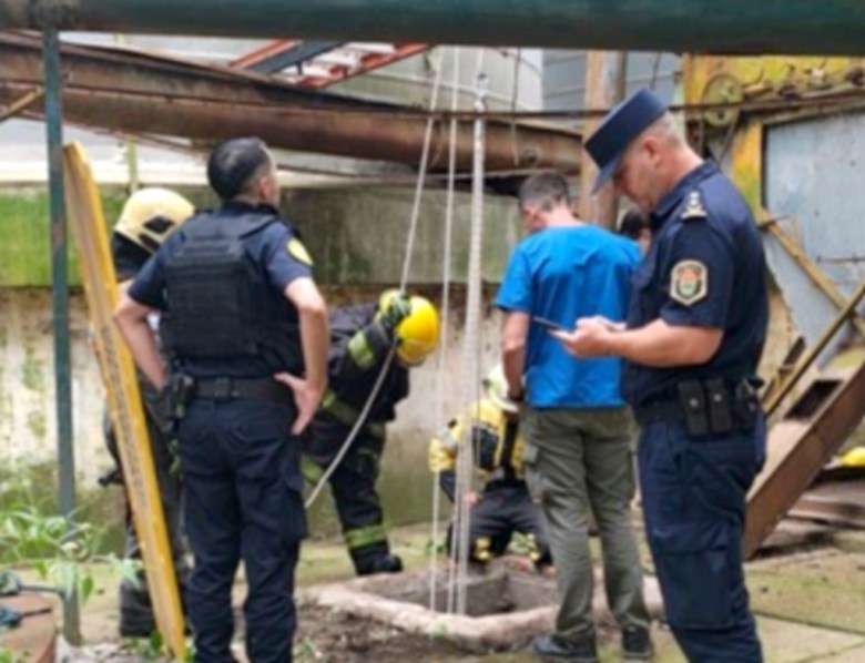 Villaguay: rescataron a un hombre luego de caer a una fosa de 4 metros