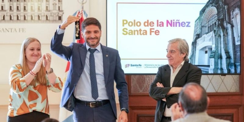 El gobierno provincial firmó la compra de la ex Casa Cuna para un centro integral de atención a niños y adolescentes en Santa Fe