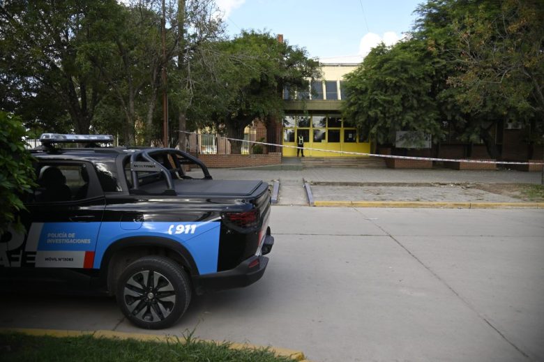 Crimen en la escuela de San Cristóbal: imputaron al segundo adolescente detenido por el ataque a tiros