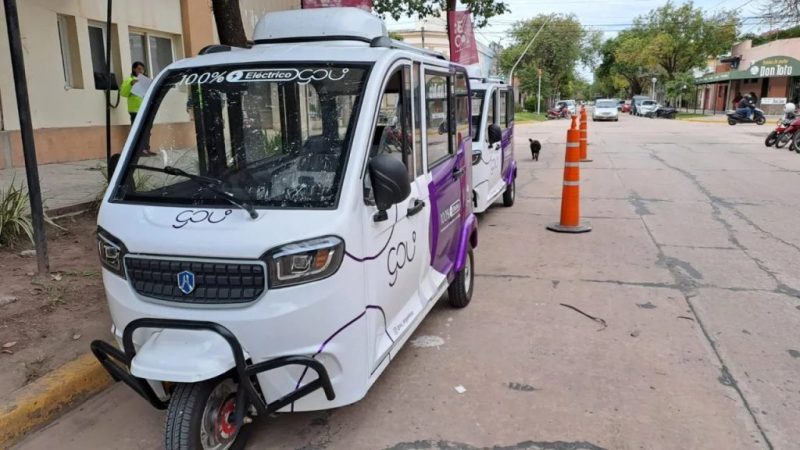 Polémica instalada por la entrada en servicio de triciclos eléctricos para el transporte personas en Reconquista