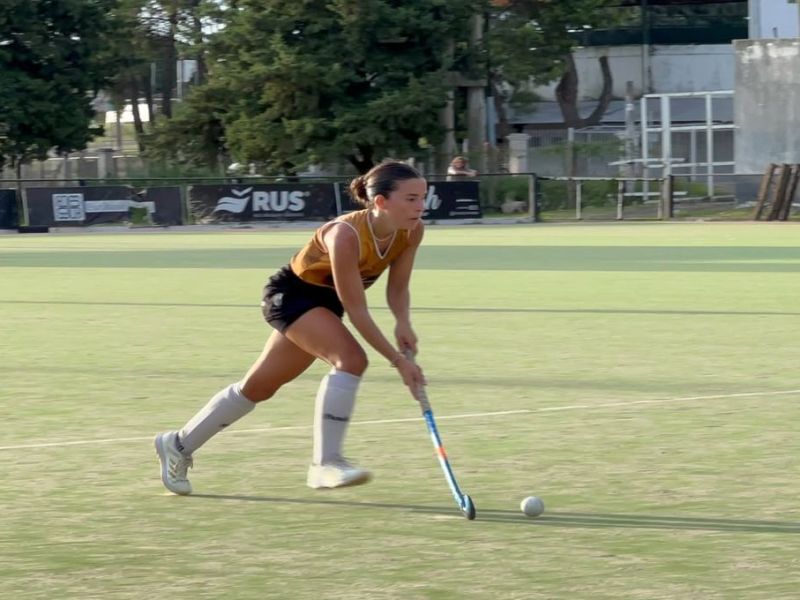 Se inició el Torneo Dos Orillas de Damas en hockey sobre césped