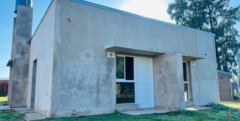 Santa Rosa de Calchines: obras provinciales para vivienda, servicios y educación