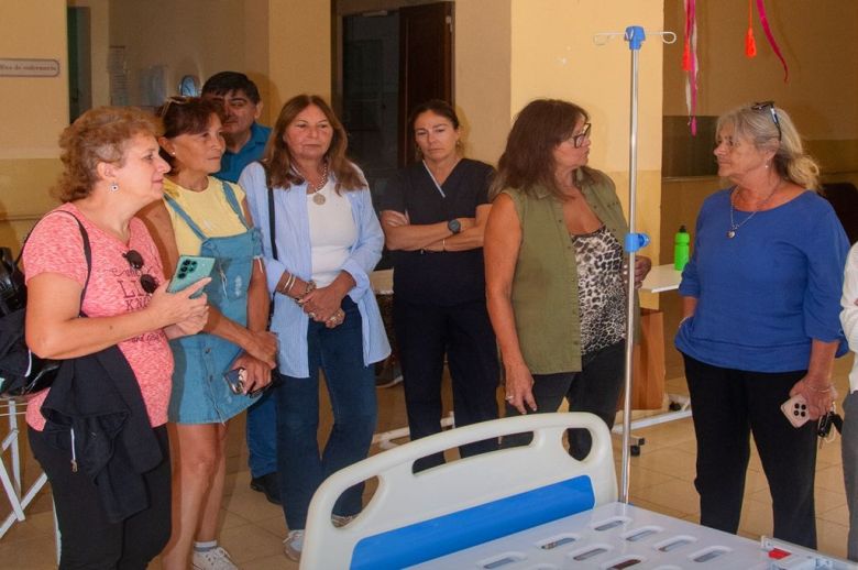 La Cooperadora del hospital geriátrico gestionó mobiliario ortopédico