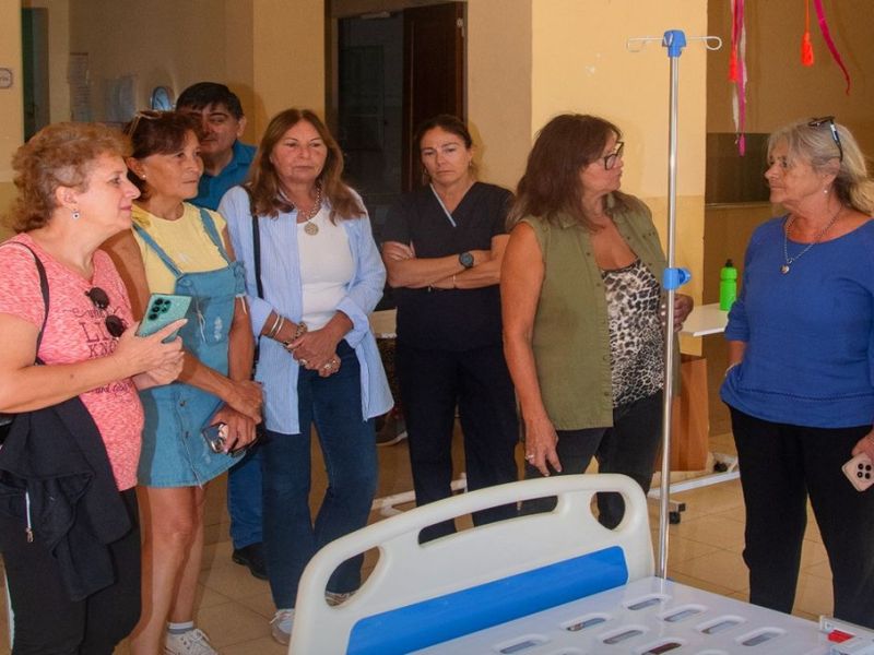 La Cooperadora del hospital geriátrico gestionó mobiliario ortopédico
