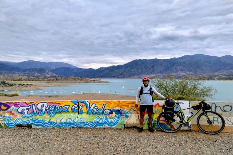 Travesía en bicicleta para concientizar sobre la importancia de los ríos