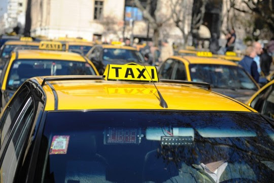 Rigen las nuevas tarifas de taxis y remises en Rosario