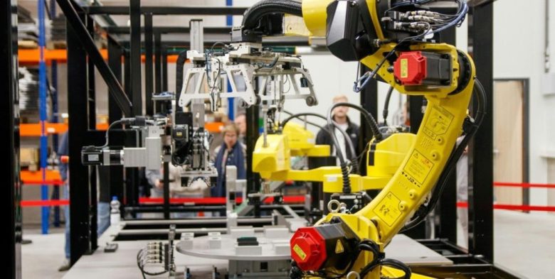 Fuerte caída del empleo: la economía perdió más de 88 mil puestos de trabajo y casi 10 mil empresas en el último año