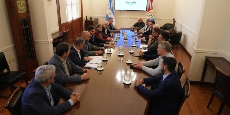 La Provincia licitará la playa de contenedores del Puerto de Santa Fe para impulsar exportaciones y empleo
