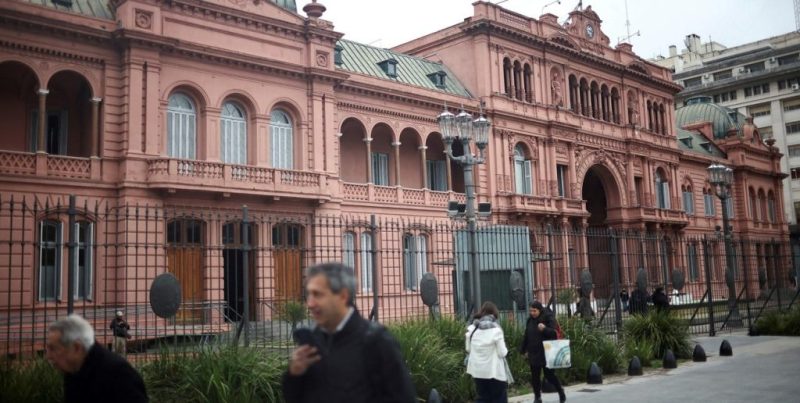 Gobierno Nacional eliminó las huellas digitales de periodistas y les impide el acceso a Casa Rosada