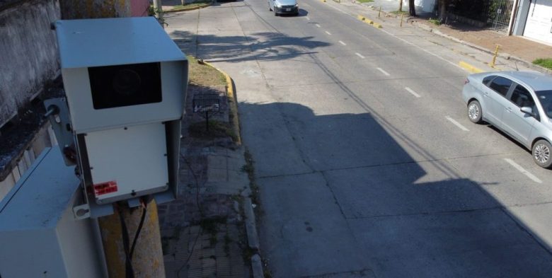 La Corte de Santa Fe rechazó la queja de la Municipalidad por la absolución de una conductora con 13 fotomultas