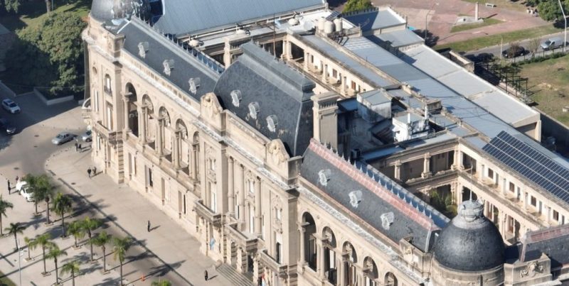 Santa Fe promulgó la reforma del Código Procesal Laboral con el aval de doce entidades empresarias