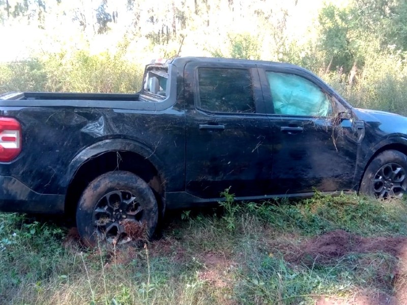 Concordia: misteriosa aparición de una camioneta abandonada cerca de la ruta 22