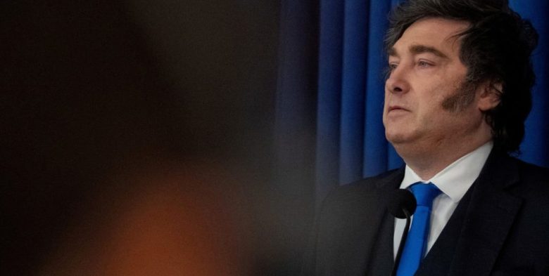 Milei justificó la desinflación más lenta por ajustes de tarifas, suba del petróleo y el conflicto en Medio Oriente