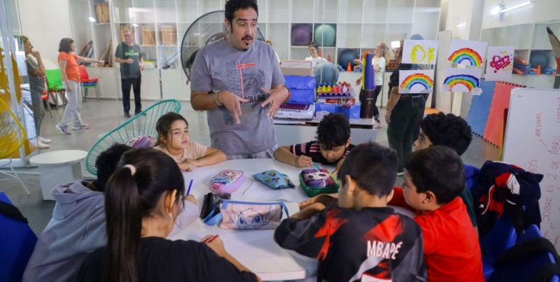 Alumnos de Santa Fe capital recorren sitios clave y reviven la historia de la inundación del Salado