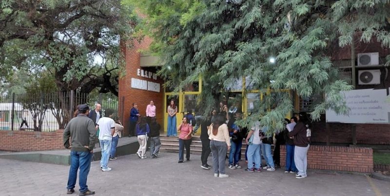 San Cristóbal: alumnos volvieron a clases en la escuela tras la tragedia
